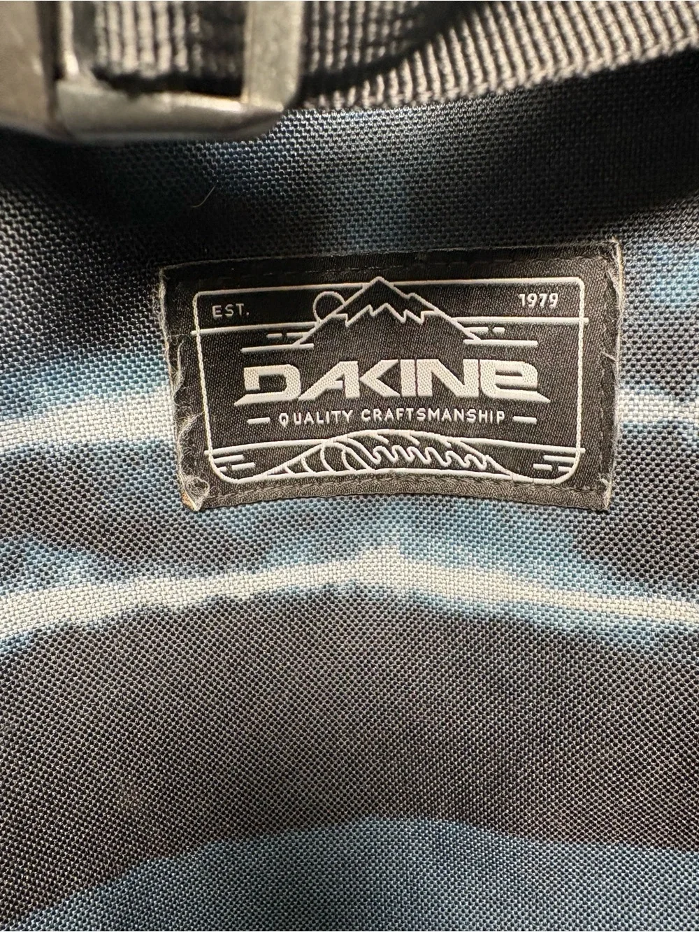 DAKINE | Blue Tie-Dye ‘Resin Stripe’ Mission 25L Backpack Snowboarding Winter